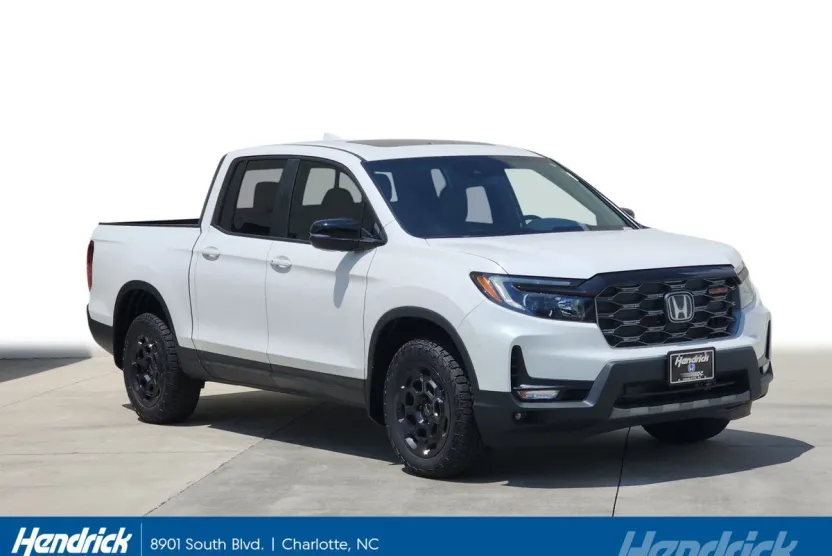 2025 Honda Ridgeline TrailSport photo 1