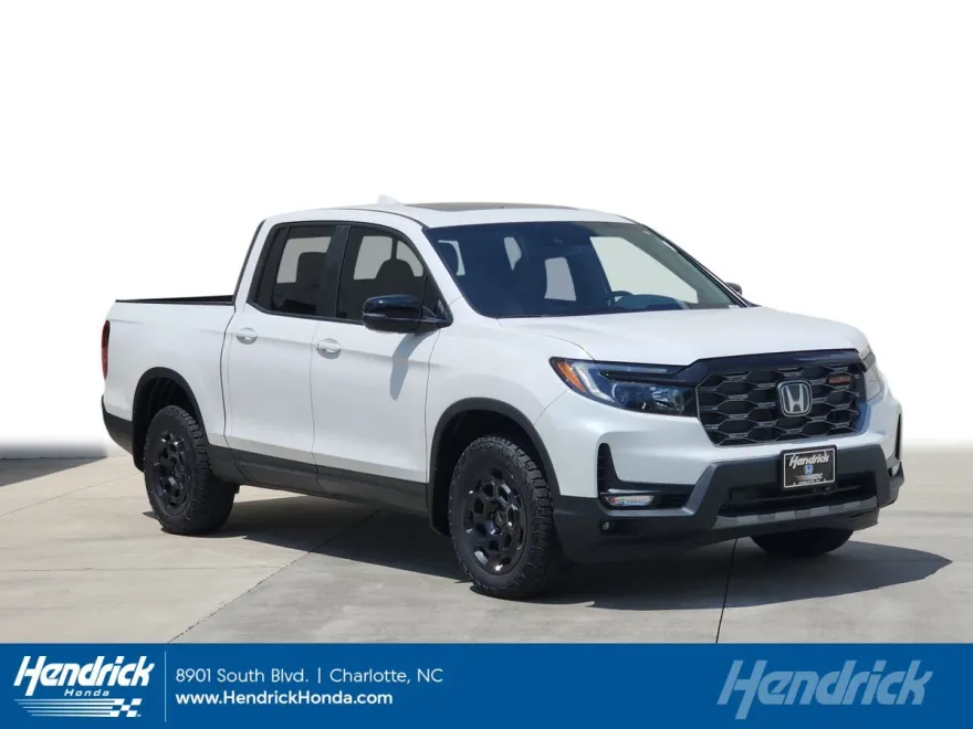 2025 Honda Ridgeline TrailSport photo 1