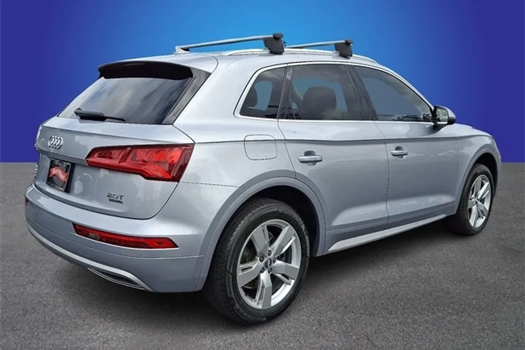 2018 Audi Q5 2.0T Premium Plus photo 1