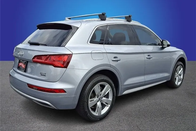2018 Audi Q5 2.0T Premium Plus photo 1
