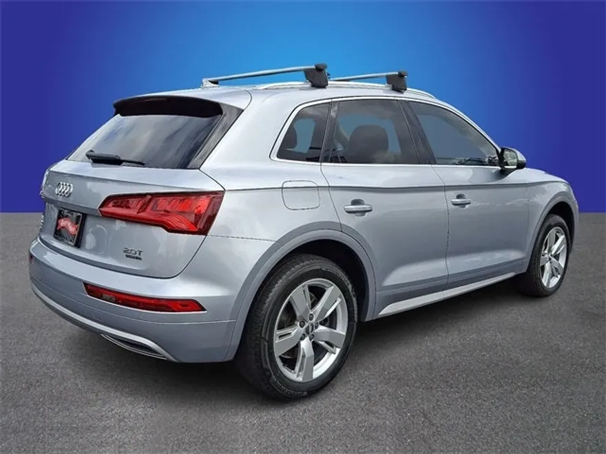 2018 Audi Q5 2.0T Premium Plus photo 1