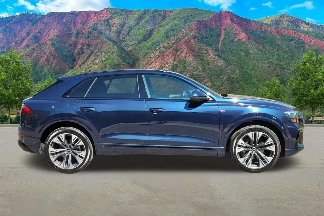 2025 Audi Q8 Premium Plus 55 photo 1