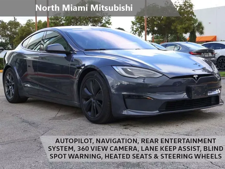 2022 Tesla Model S photo 1