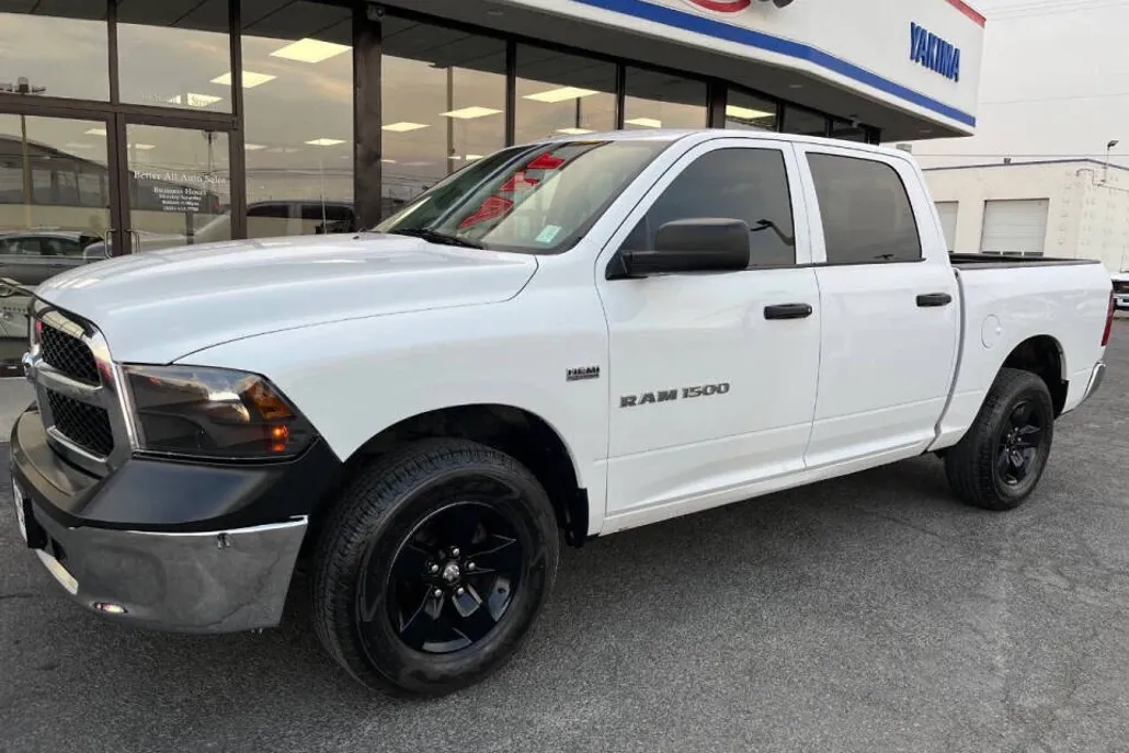 2016 Ram 1500 Express photo 1