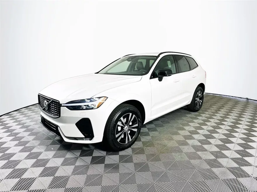 2025 Volvo XC60 B5 Core photo 1