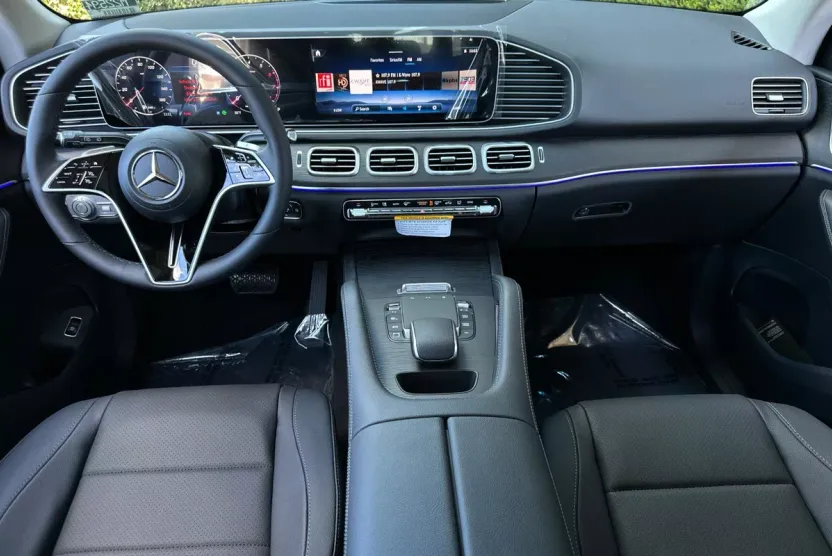 2026 Mercedes Benz GLE 450 4MATIC photo 1