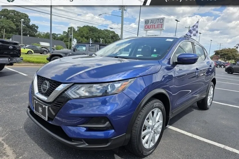 2020 Nissan Rogue Sport SV photo 1