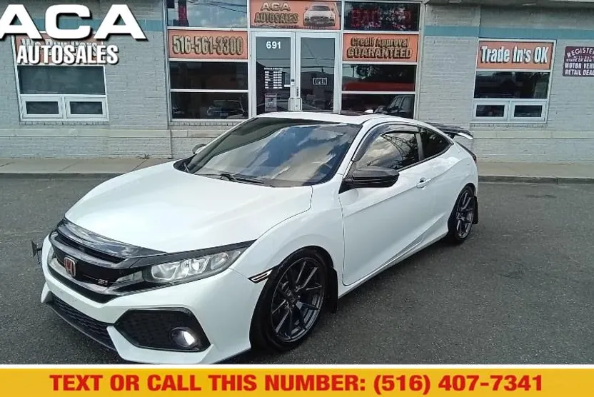 2018 Honda Civic Si photo 1
