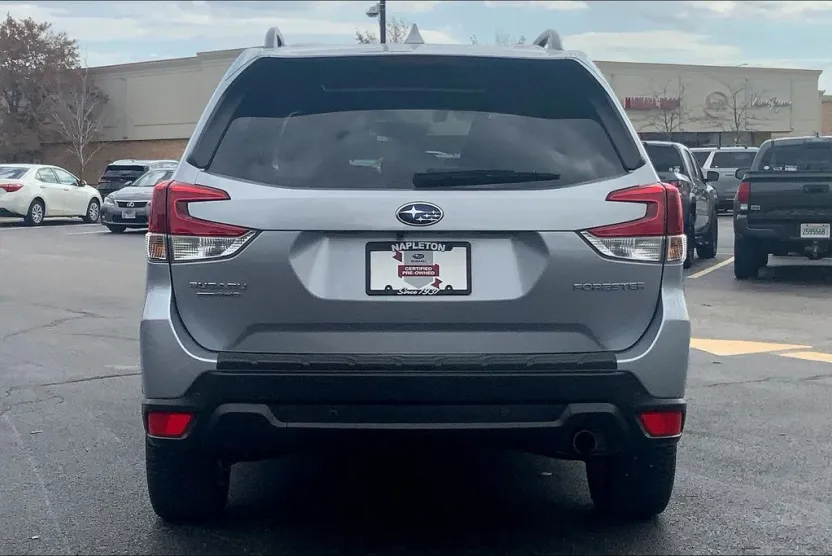 2020 Subaru Forester Limited photo 1
