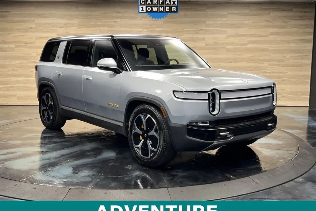 2024 Rivian R1S Adventure photo 1