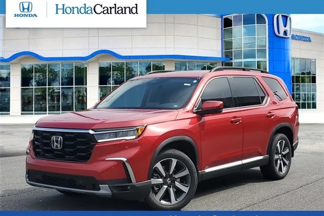 2025 Honda Pilot Touring photo 1