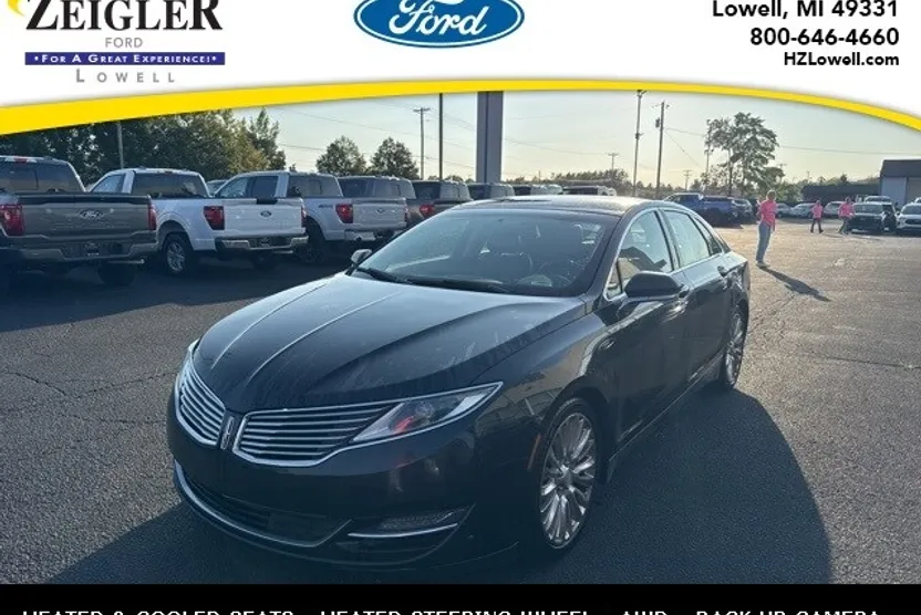 2015 Lincoln MKZ Base photo 1