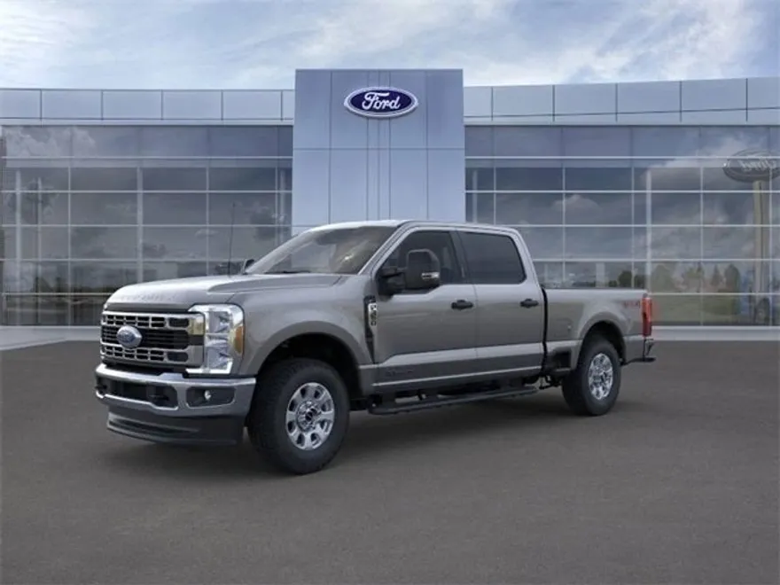 2024 Ford F-350 XLT photo 1