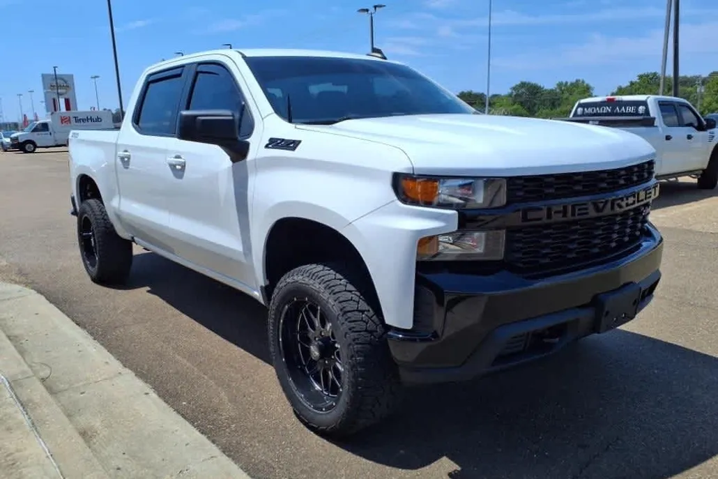 2021 Chevrolet Silverado 1500 Custom Trail Boss photo 1