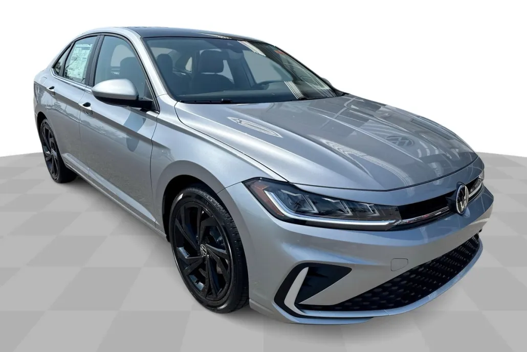 2025 Volkswagen Jetta SE photo 1