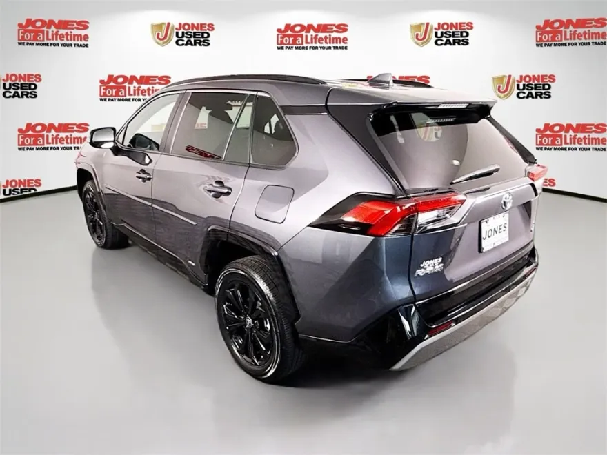 2022 Toyota RAV4 Hybrid SE photo 1
