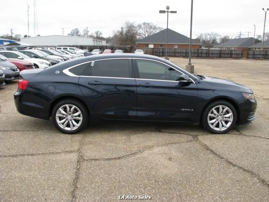 2017 Chevrolet Impala photo 1