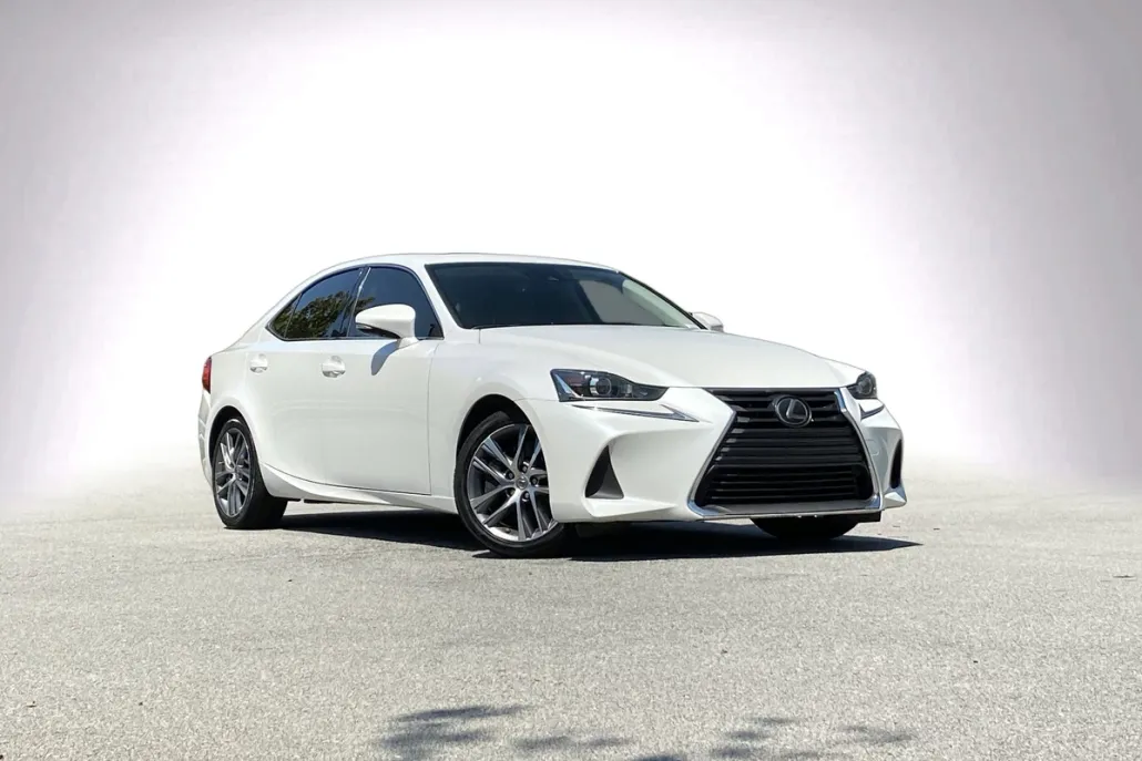 2019 Lexus IS 300 photo 1