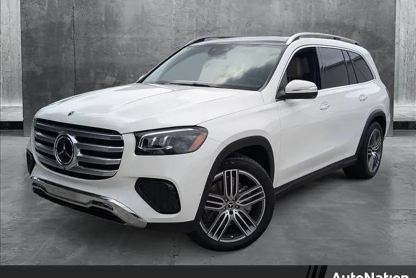 2025 Mercedes Benz GLS 450 4MATIC photo 1