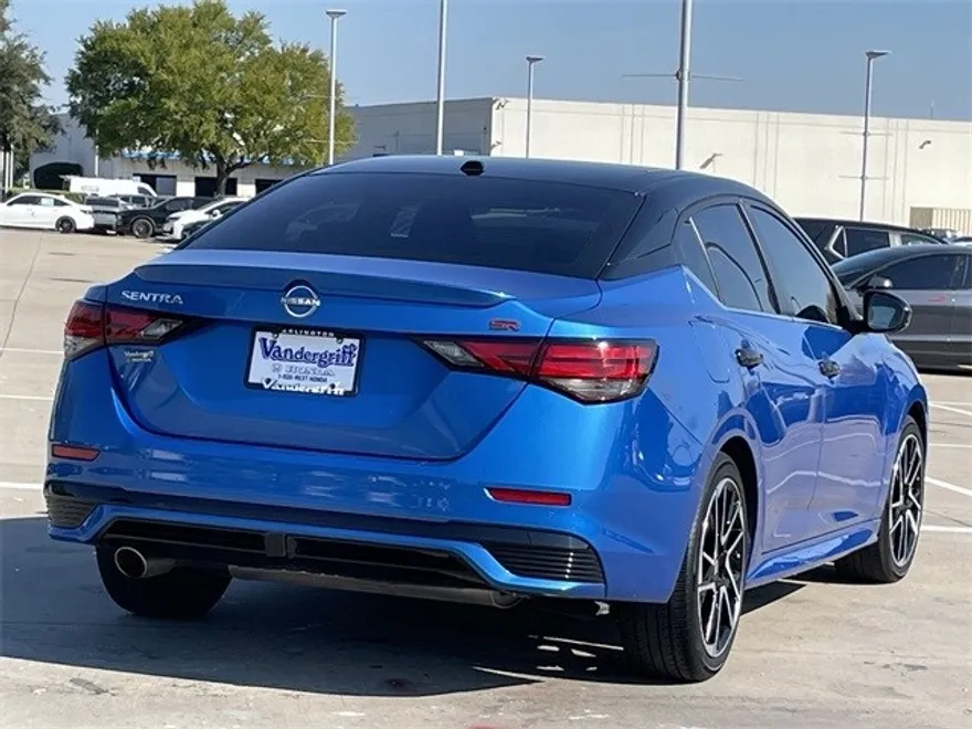2024 Nissan Sentra SR photo 1