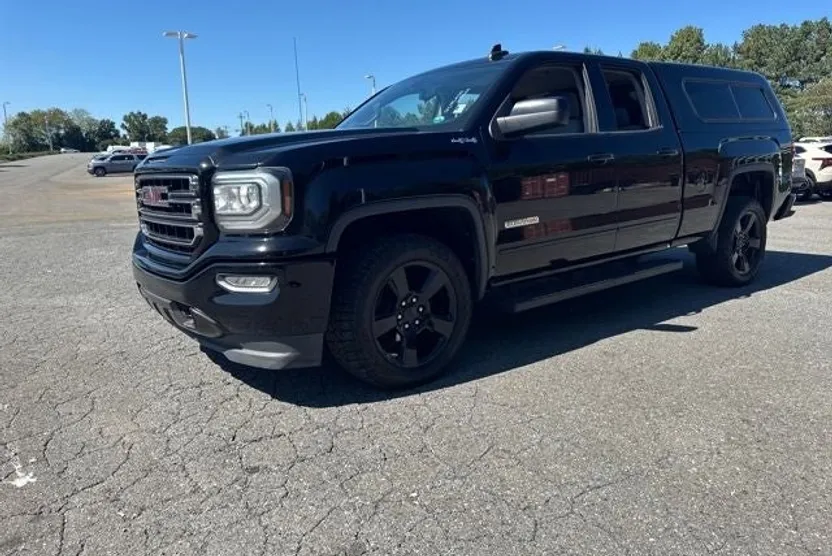 2017 Gmc Sierra 1500 Base photo 1