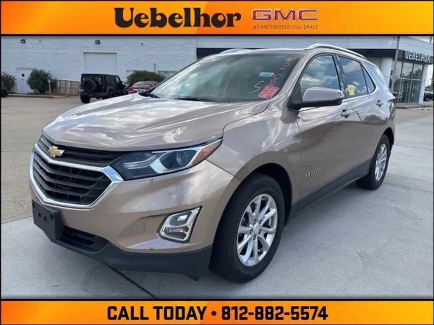 2018 Chevrolet Equinox LT photo 1