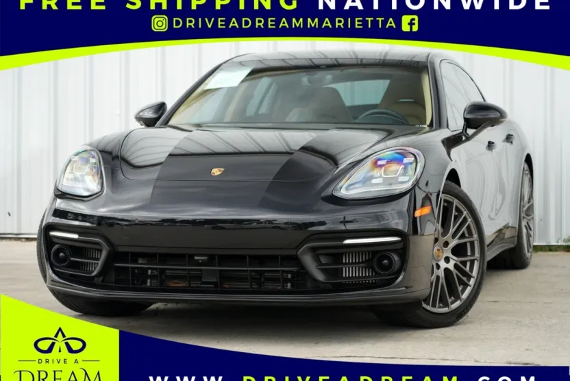 2023 Porsche Panamera 4 Platinum photo 1