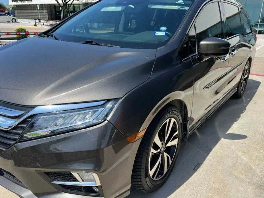 2018 Honda Odyssey Elite photo 1