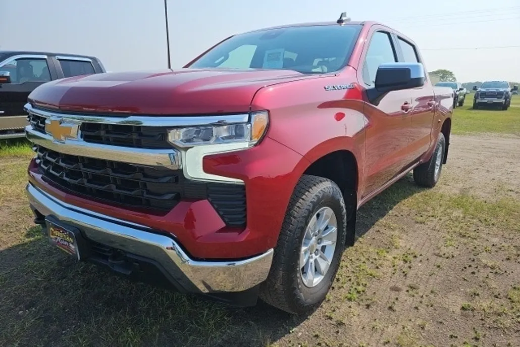 2024 Chevrolet Silverado 1500 LT photo 1