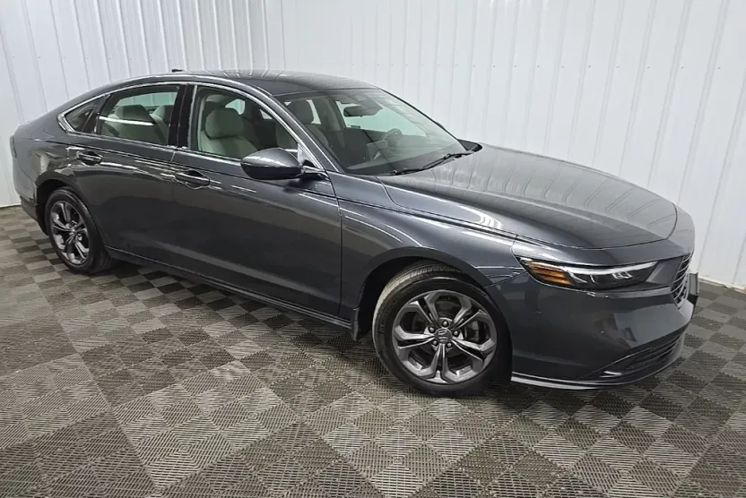2023 Honda Accord EX photo 1