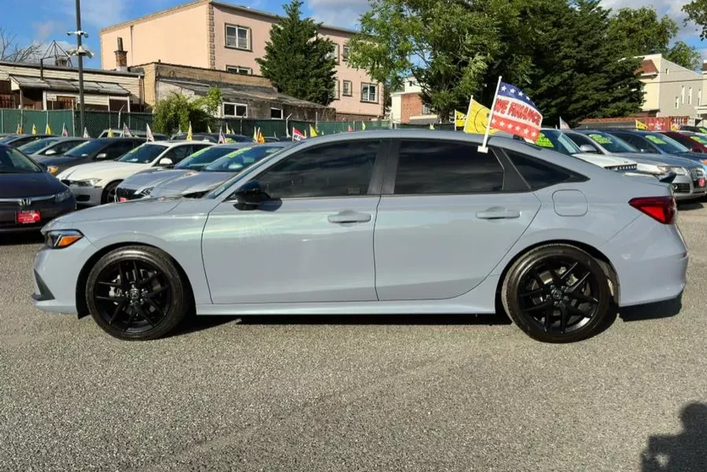 2022 Honda Civic Si photo 1