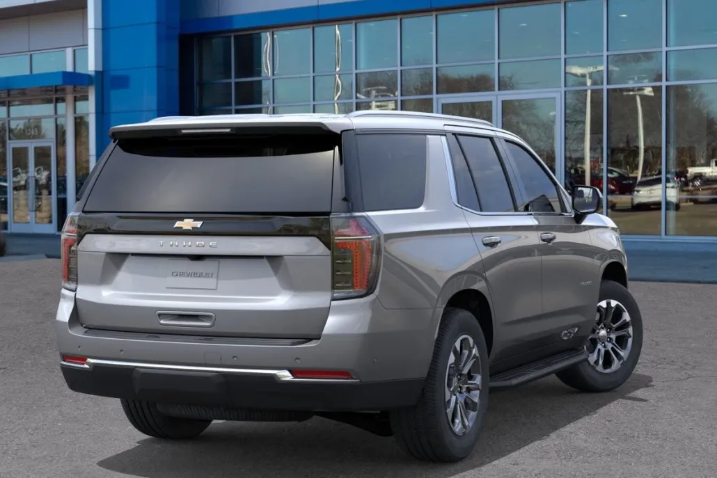 2025 Chevrolet Tahoe LS photo 1