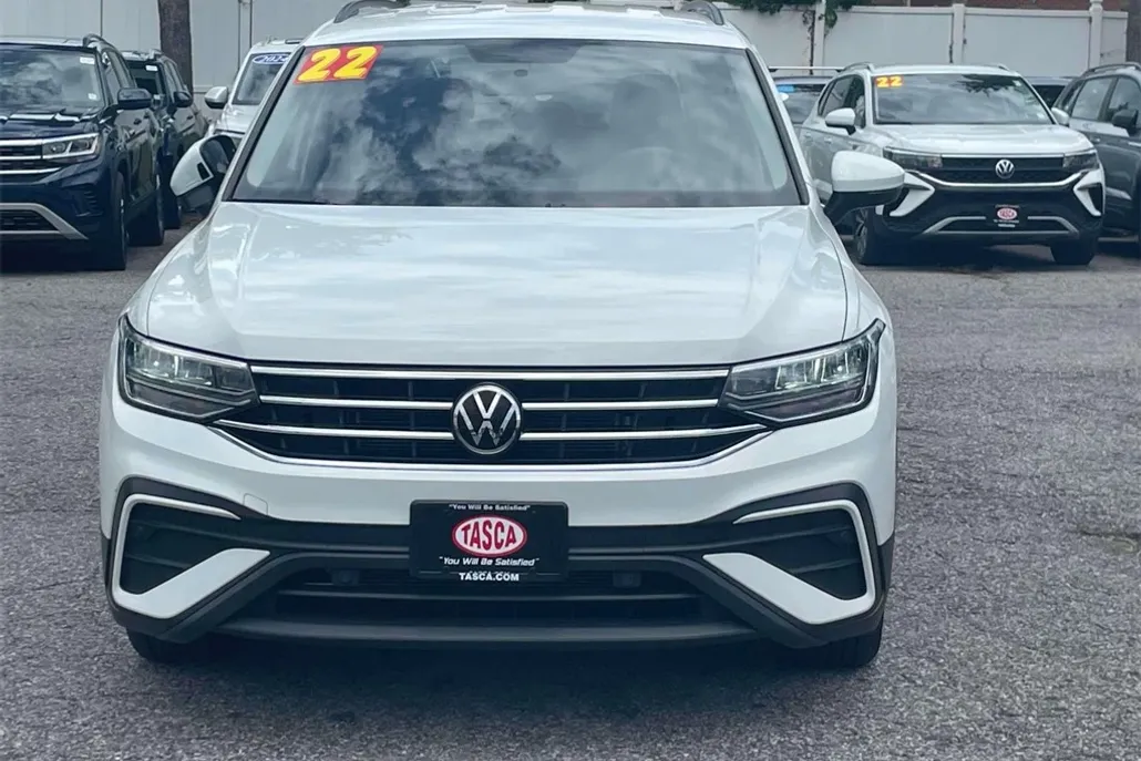 2022 Volkswagen Tiguan S photo 1