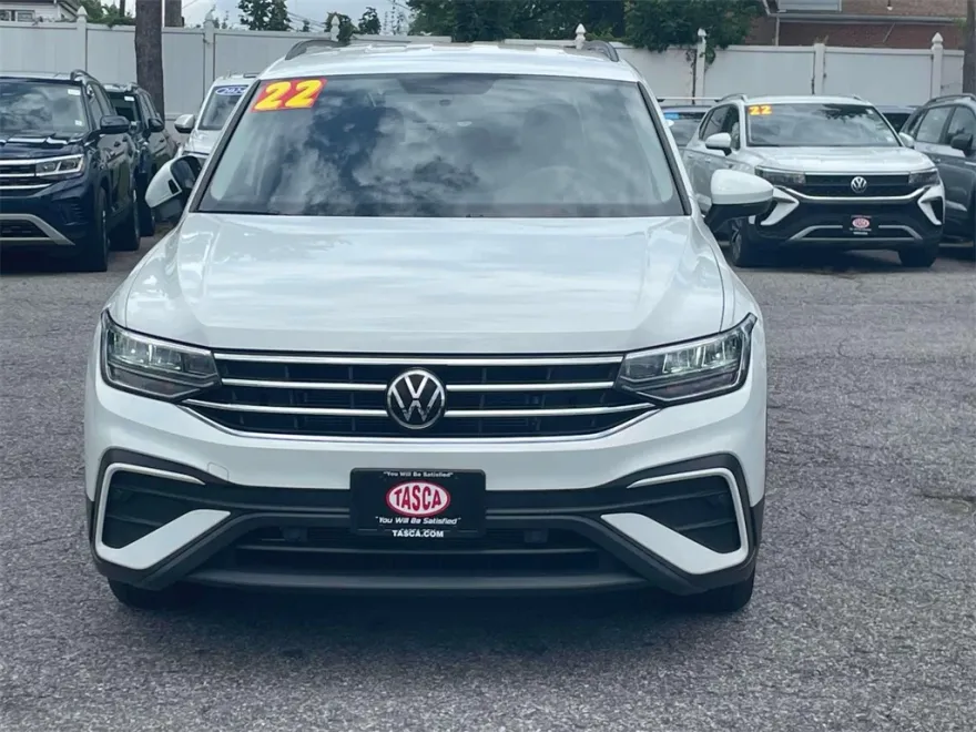 2022 Volkswagen Tiguan S photo 1