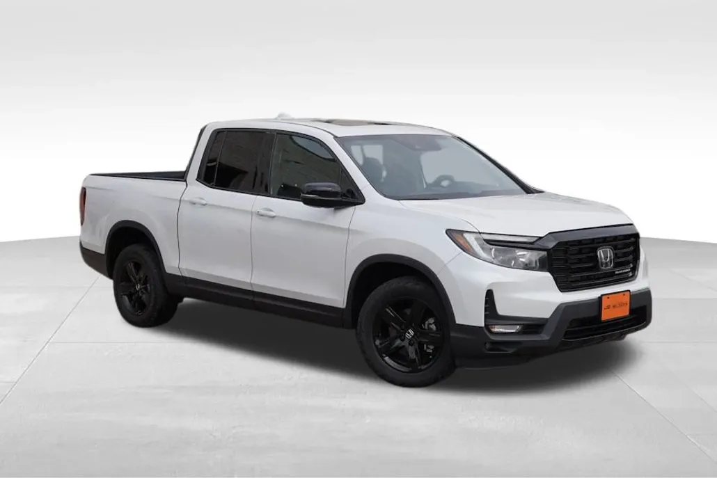 2023 Honda Ridgeline Black Edition photo 1