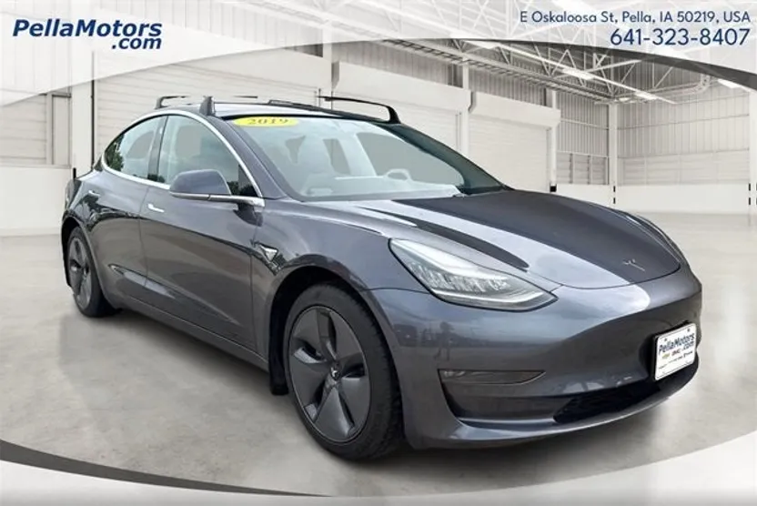 2019 Tesla Model 3 Standard Range photo 1