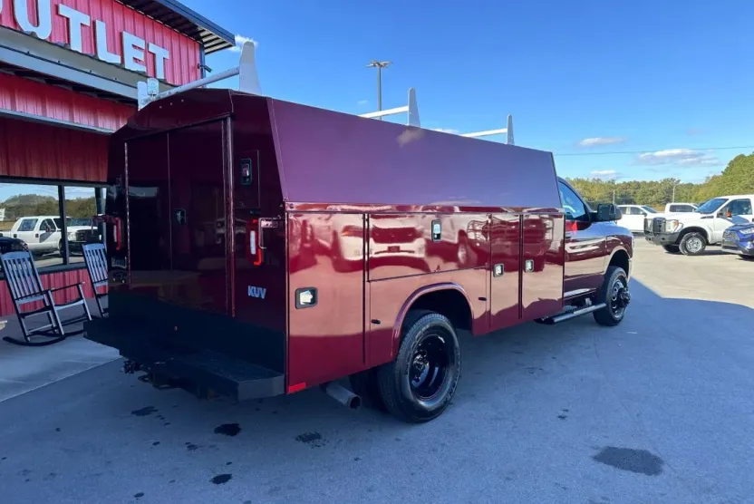 2021 Ram 3500 Tradesman photo 1