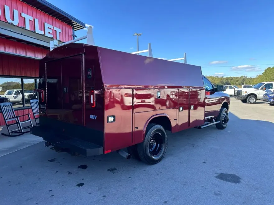 2021 Ram 3500 Tradesman photo 1