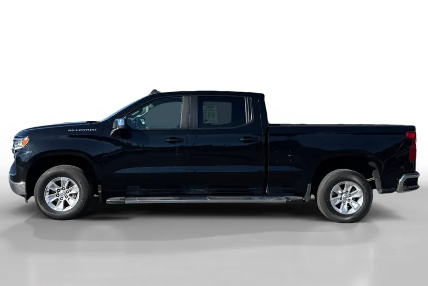 2024 Chevrolet Silverado 1500 LT photo 1
