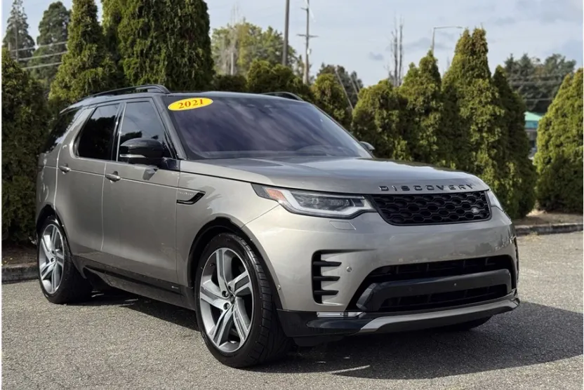 2021 Land Rover Discovery HSE photo 1