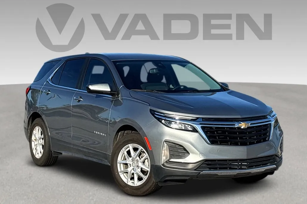 2023 Chevrolet Equinox Base photo 1