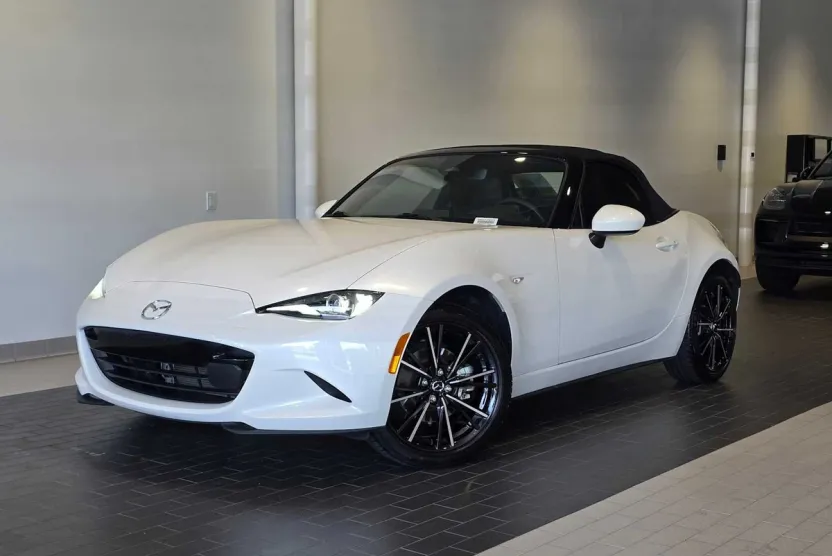 2024 Mazda MX-5 Miata Miata Grand Touring photo 1