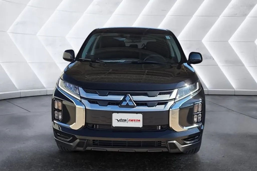 2025 Mitsubishi Outlander Sport S photo 1