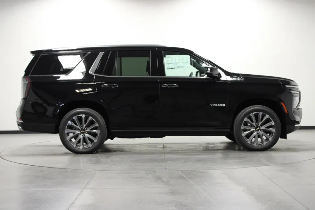 2025 Chevrolet Tahoe High Country photo 1