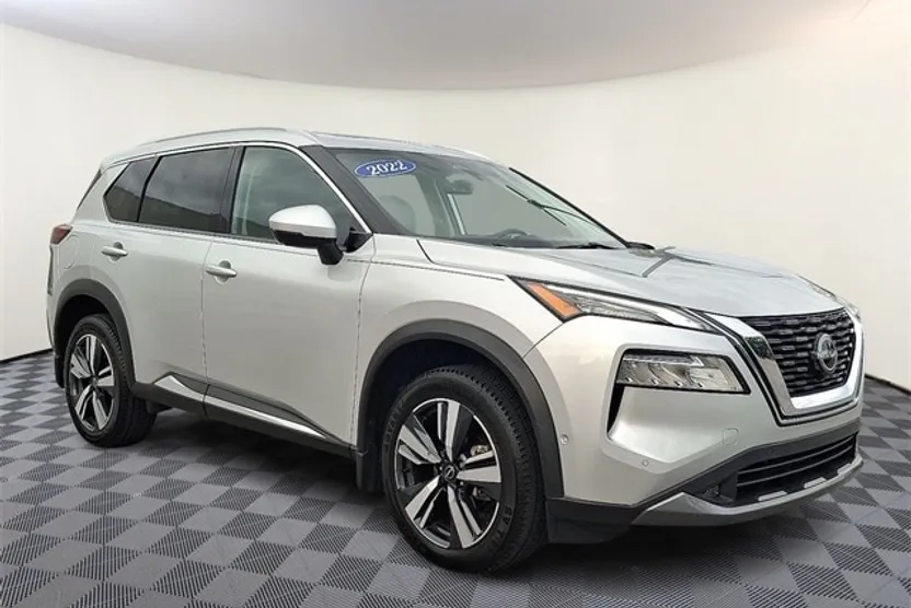 2022 Nissan Rogue SL photo 1