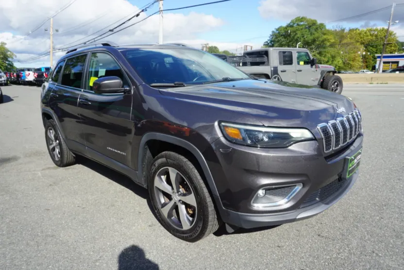 2020 Jeep Cherokee Limited photo 1