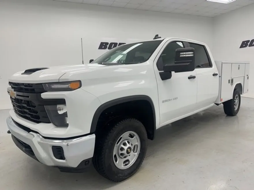2024 Chevrolet Silverado 2500HD photo 1