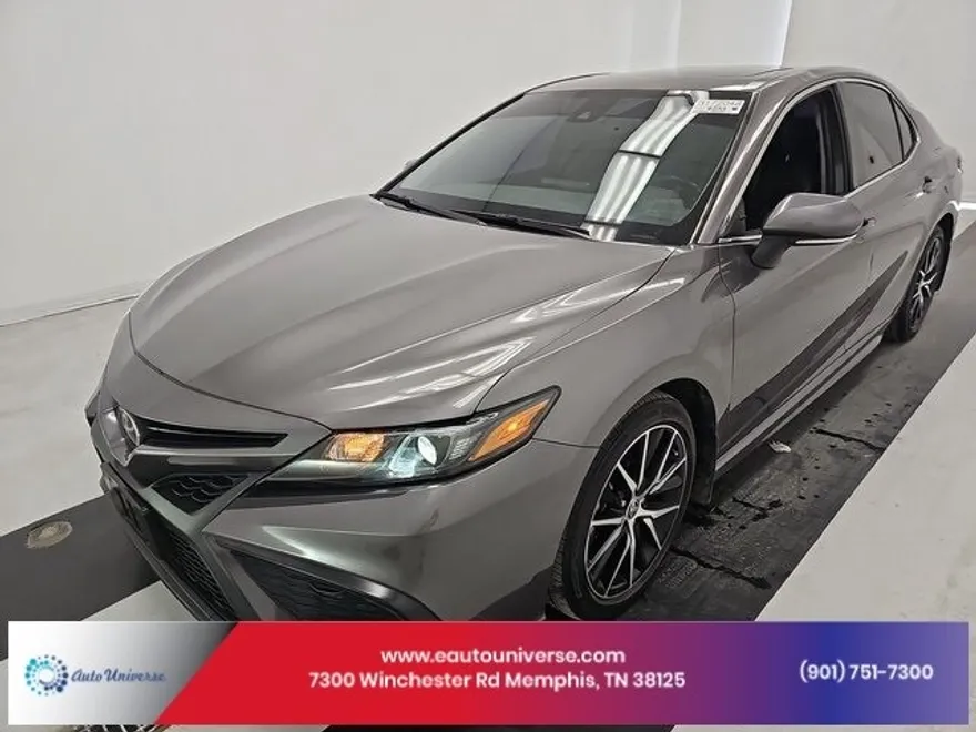 2023 Toyota Camry SE photo 1