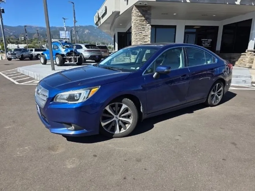 2016 Subaru Legacy 3.6R photo 1