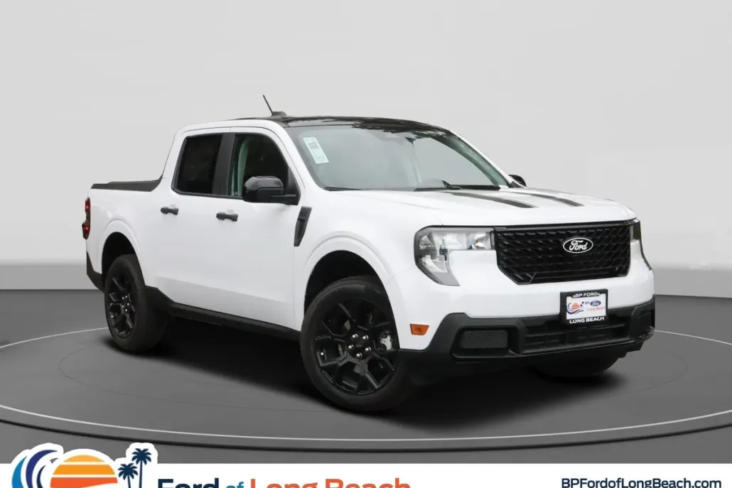2025 Ford Maverick XLT photo 1